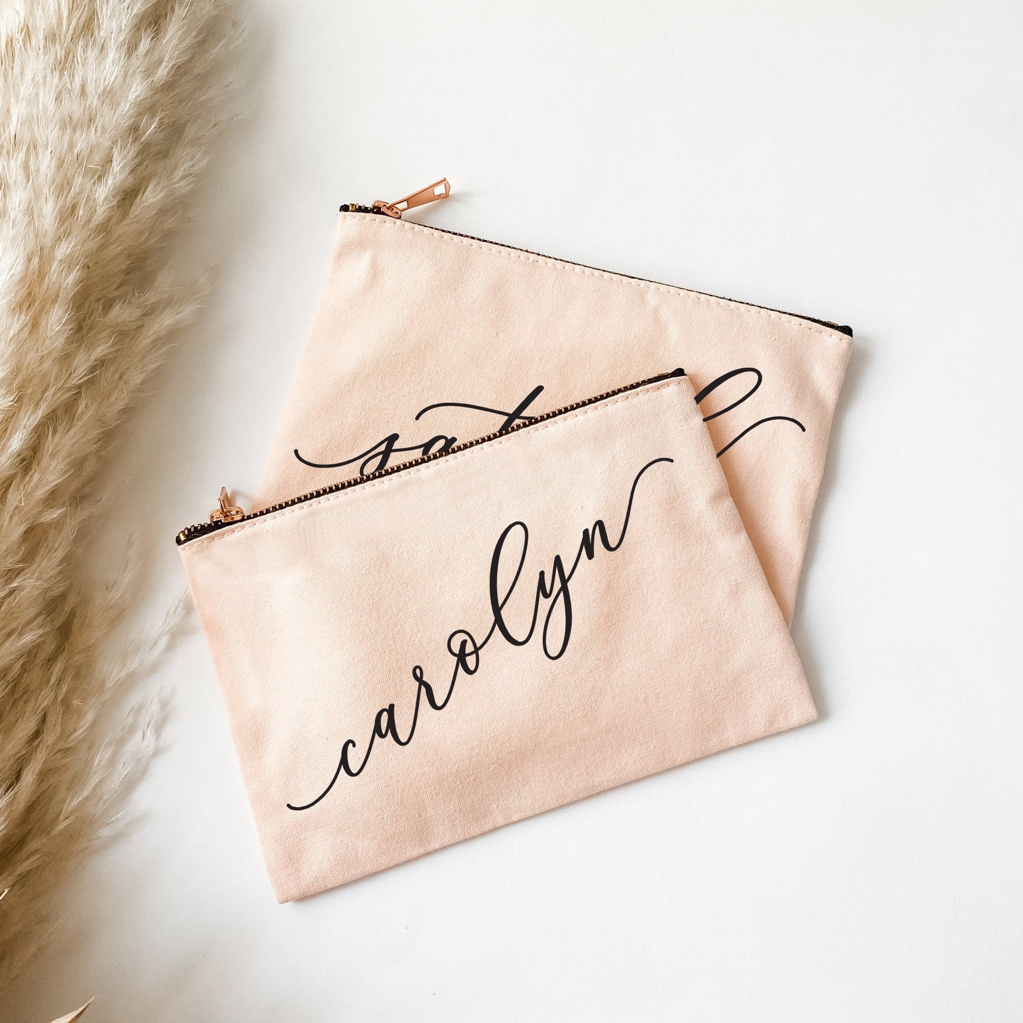 10 Pretty Personalised Makeup Bags Your Bridesmaids will Love